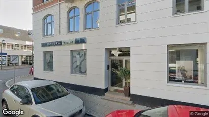 Andelsboliger til salg i Charlottenlund - Foto fra Google Street View