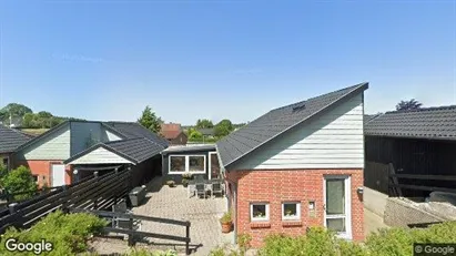 Andelsboliger til salg i Rønde - Foto fra Google Street View