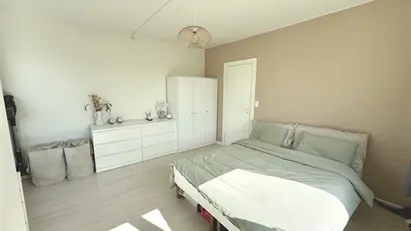 Lys lejlighed i midten af Hedehusene