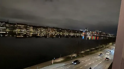 Unik beliggende herskabslejlighed