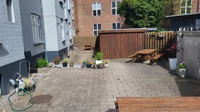 DELEVENLIG ANDELSBOLIG TIL SALG I ODENSE C – 51 m² – PERFEKT TIL STUDERENDE, PENDLERE OG PAR