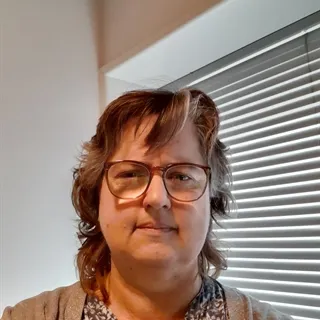 Jeg vi rigtig gerne købe et lille andelsbolig rækkehus i et plan med 3 værelser og ikke mindst en...